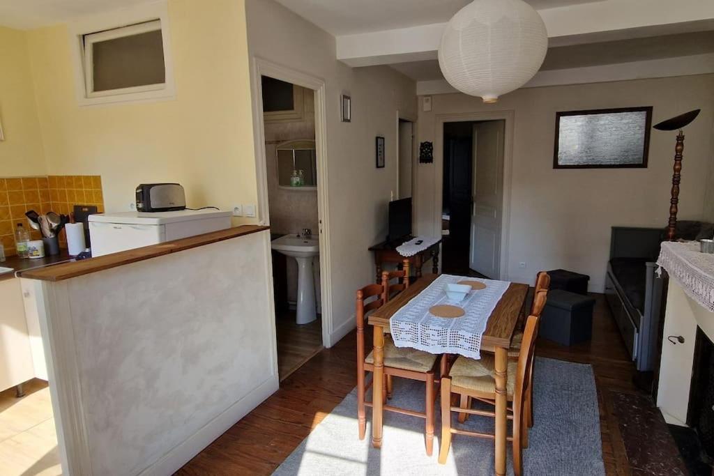 Spacieuse Maison De - Quartier Calme - 10 Personnes Villa Oloron-Sainte-Marie