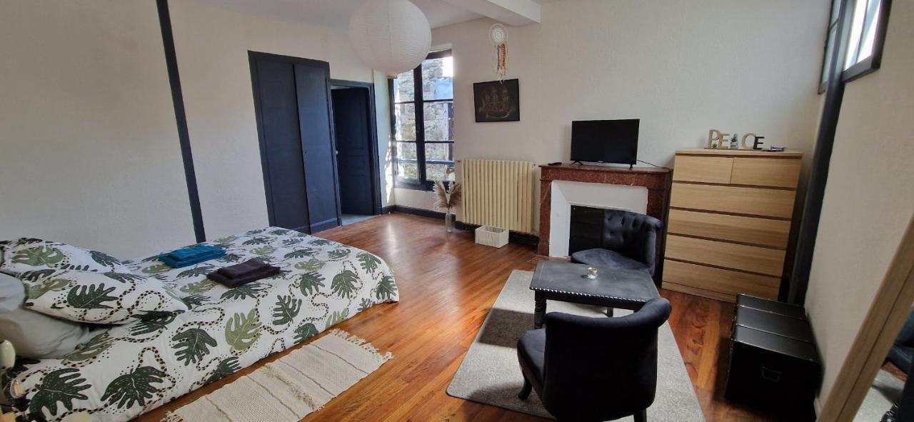Villa Spacieuse Maison De - Quartier Calme - 10 Personnes